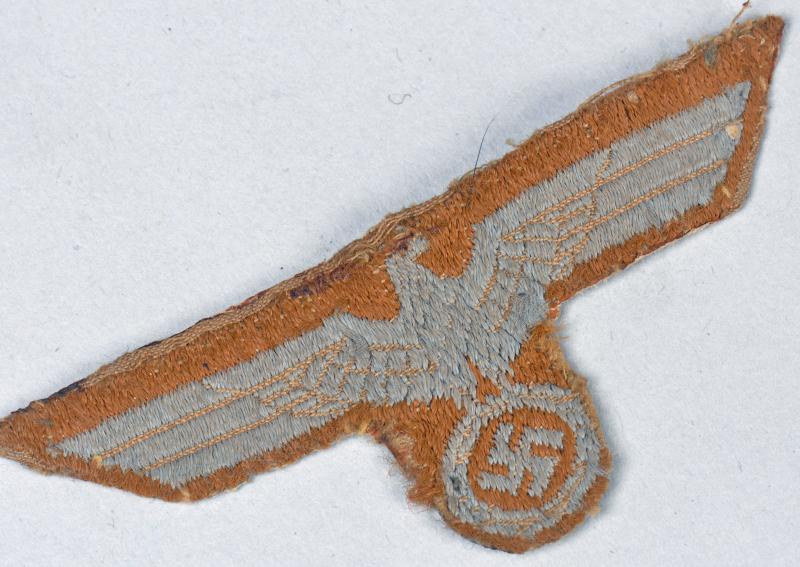 GERMAN WWII AFRIKA KORPS M.41 OR OVERSEAS CAP EAGLE.