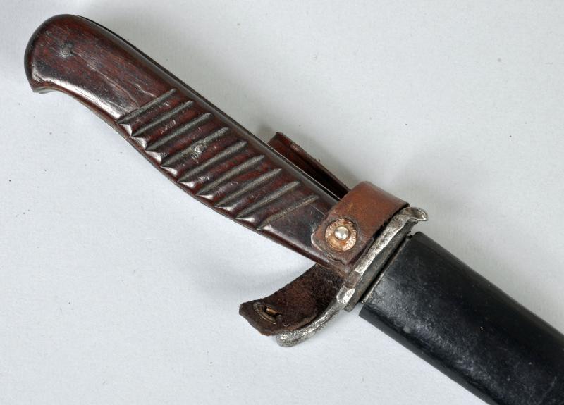 German WWI Trench Knife with Metal Scabbard