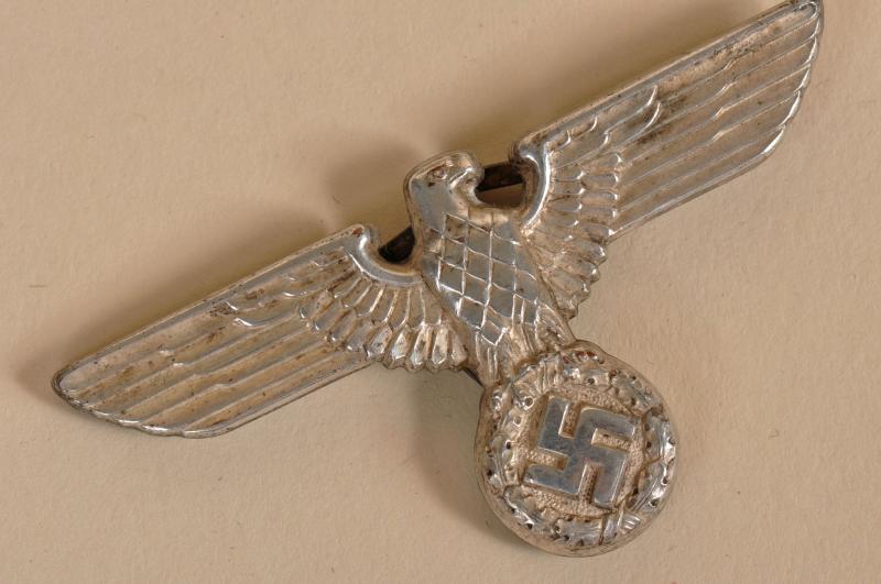 GERMAN WWII POLITICAL CAP EAGLE.