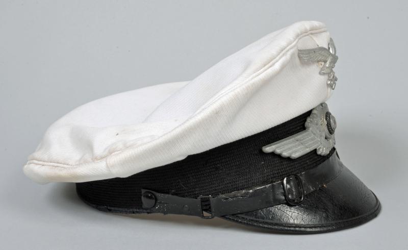 GERMAN WWII LUFTWAFFE MEDICAL SERVICE WHITE TOP VISOR CAP.