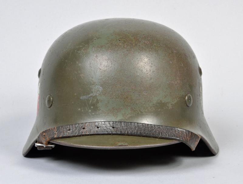 GERMAN WWII ARMY M.35 DOUBLE DECAL COMBAT HELMET.