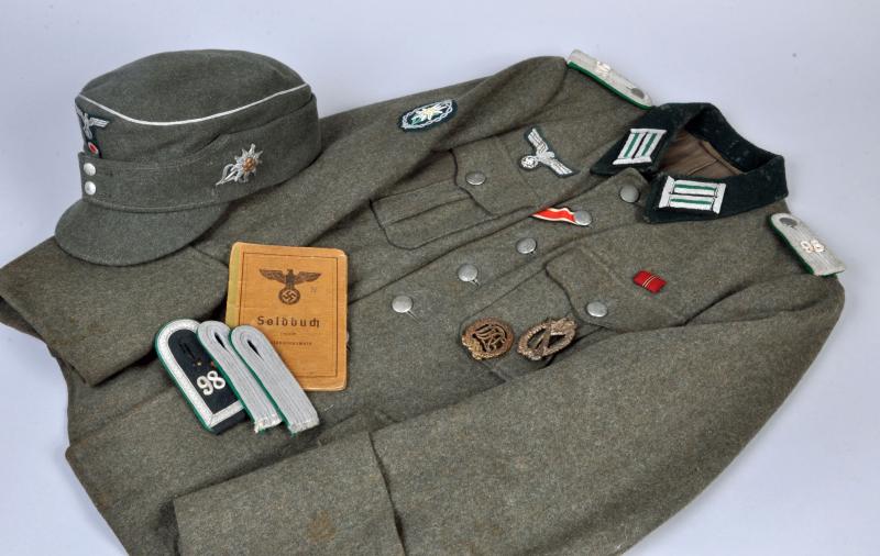 GERMAN WWII MOUNTAIN TROOP OFFICERS UNIFORM, IDENTIFIED.