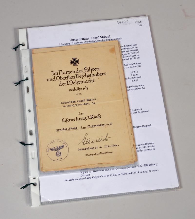 GERMAN WWII GRENADIER REGIMENT 30 ARMY DOCUMENTS.