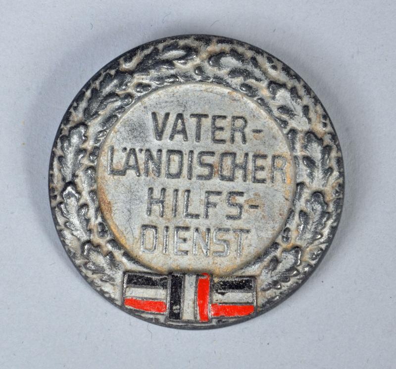 GERMAN WWI VATER-LANDISCHER HILFS DIENST BADGE.