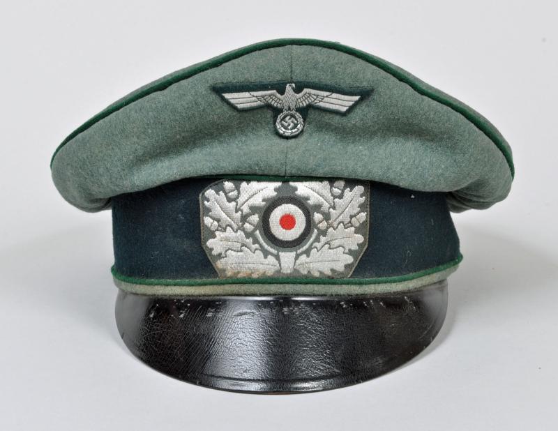 GERMAN WWII ADMINISTRATION CRUSHER CAP.
