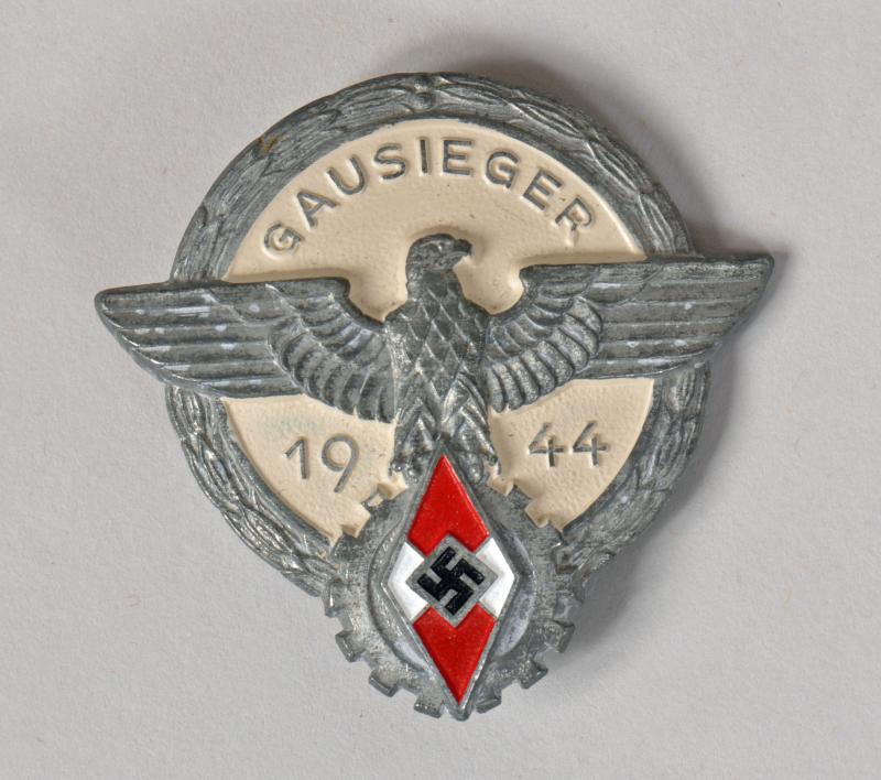 GERMAN WWII GAUSEIGER 1944 BADGE.