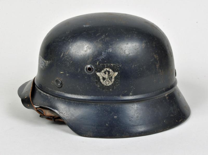 Regimentals | GERMAN WWII LUFTSCHUTZ AND POLICE M.35 HELMET.