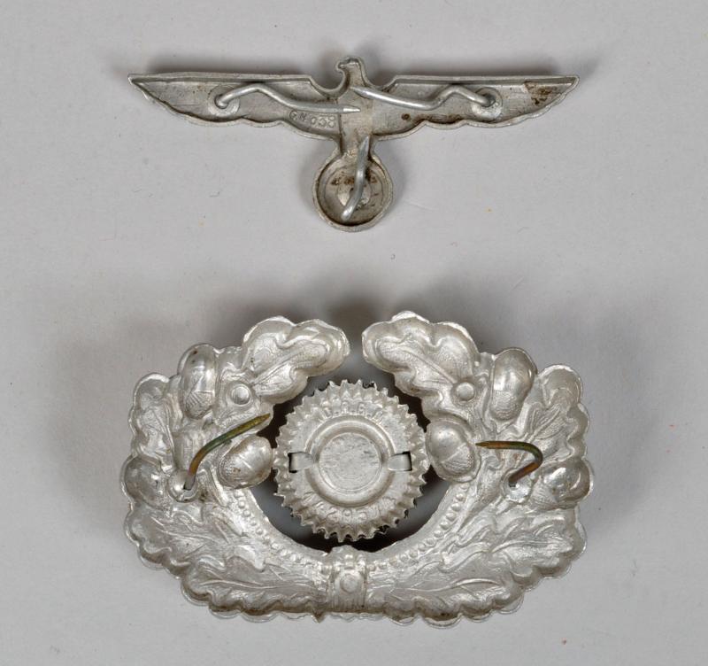 Regimentals | GERMAN WWII ARMY OFFICERS EAGLE AND COCKADE SET.