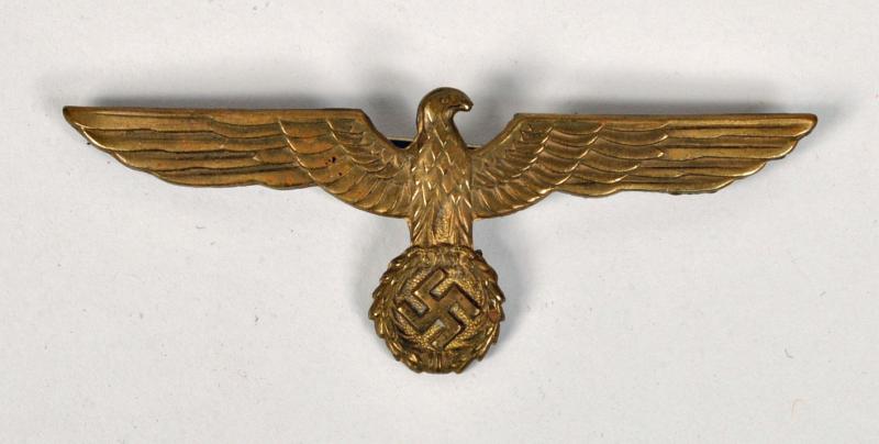 GERMAN WWII KRIEGSMARINE REMOVABLE BREAST EAGLE.