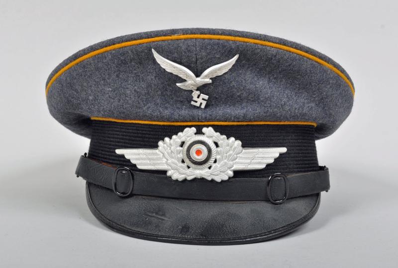 GERMAN WWII LUFTWAFFE FLIGHT SECTION ENLISTED RANKS VISOR CAP.