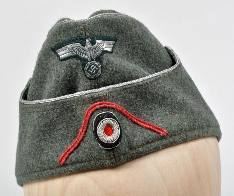 GERMAN WWII ARMY PANZER OFFICERS OVERSEAS CAP.