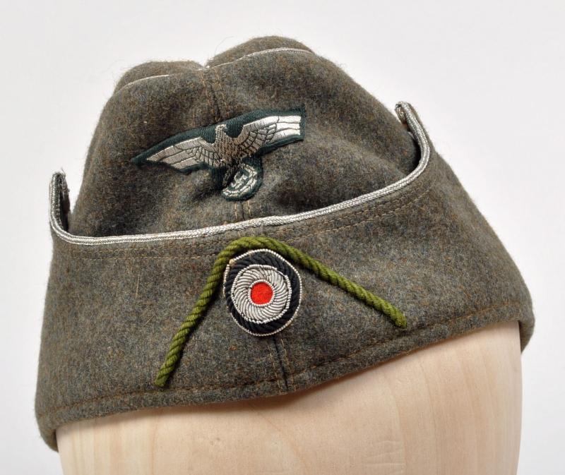 GERMAN WWII ARMY PANZER GRENADIER OFFICERS OVERSEAS CAP.