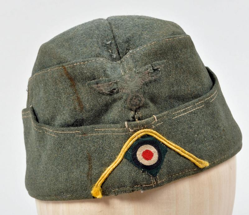 GERMAN WWII M.38 ARMY SIGNALS OVERSEAS CAP.