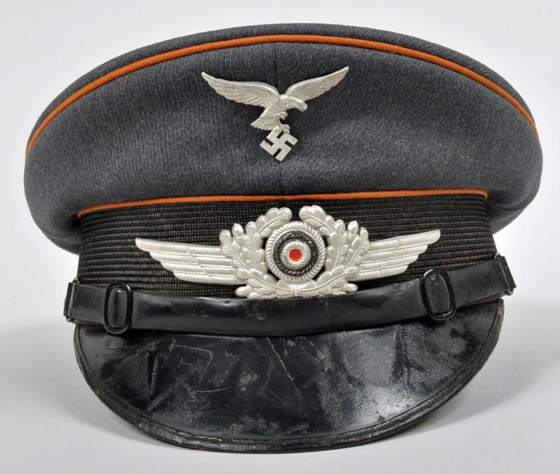 GERMAN WWII LUFTWAFFE SIGNALS NCO/MANS VISOR CAP.