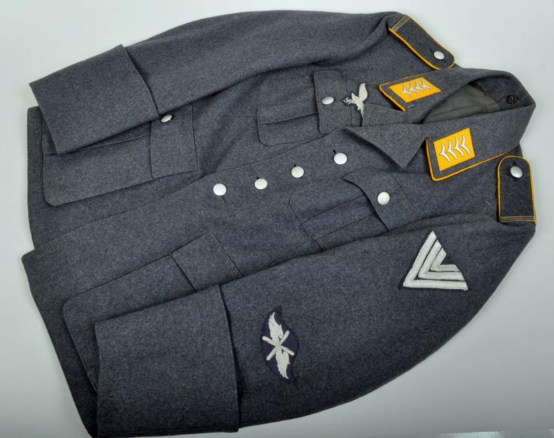 GERMAN WWII LUFTWAFFE HAUPTGEFREITER FOUR POCKET TUNIC.