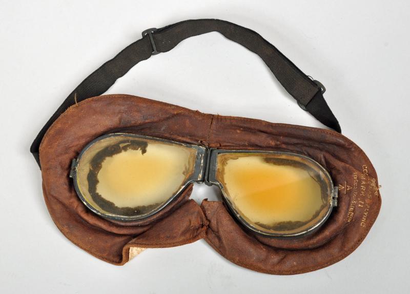 BRITISH WWI ROYAL FLYING CORPS GOGGLES.