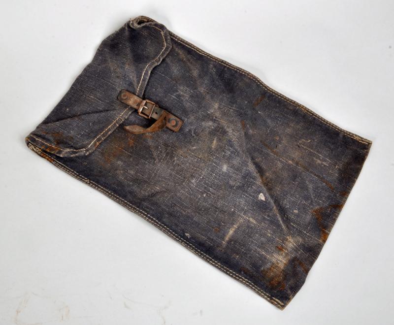 GERMAN WWII RIFLE GRENADE BAG.