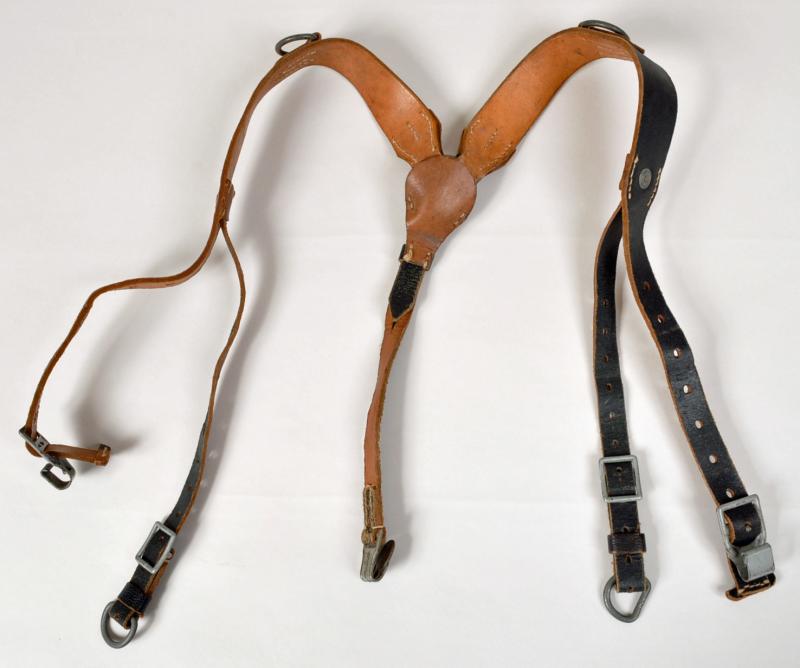 Regimentals GERMAN WWII COMBAT Y STRAPS.