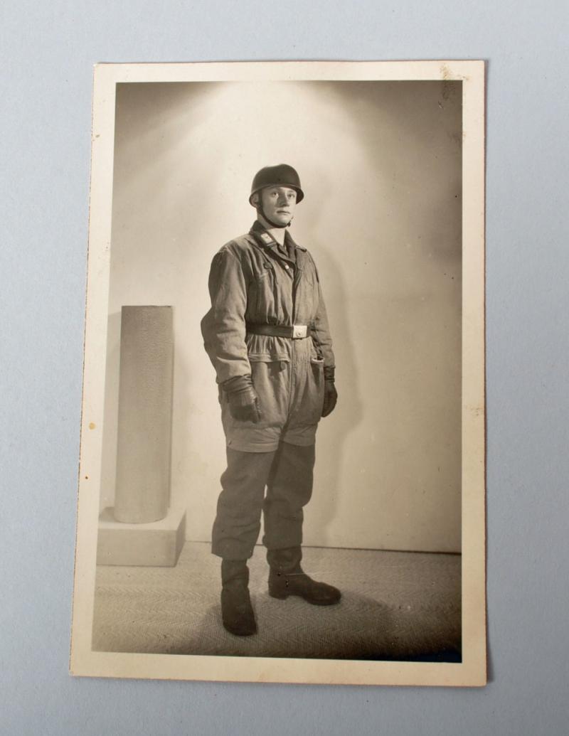 GERMAN WWII PARATROOPER PHOTOGRAPHS.