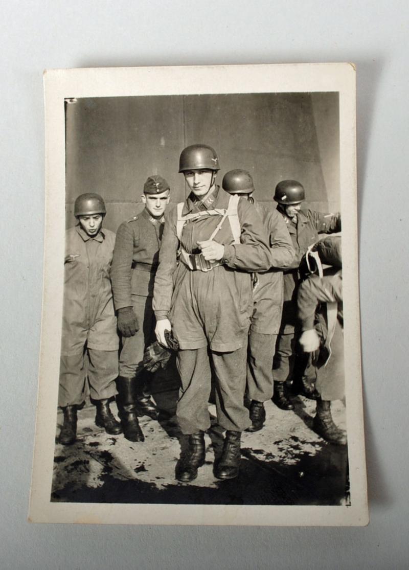GERMAN WWII PARATROOPER PHOTOGRAPHS.