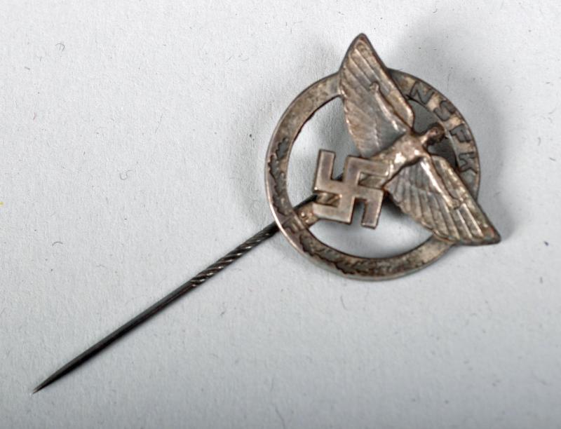 GERMAN WWII NSFK MEMBERSHIP PIN.