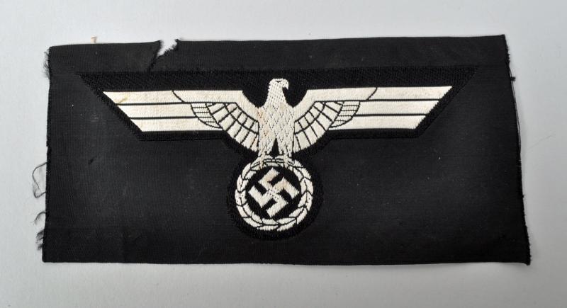 GERMAN WWII ARMY PANZER BREAST EAGLE.