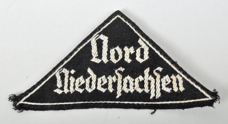 GERMAN WWII HITLER YOUTH BDM FEMALE SECTION DISTRICT TRIANGLE.