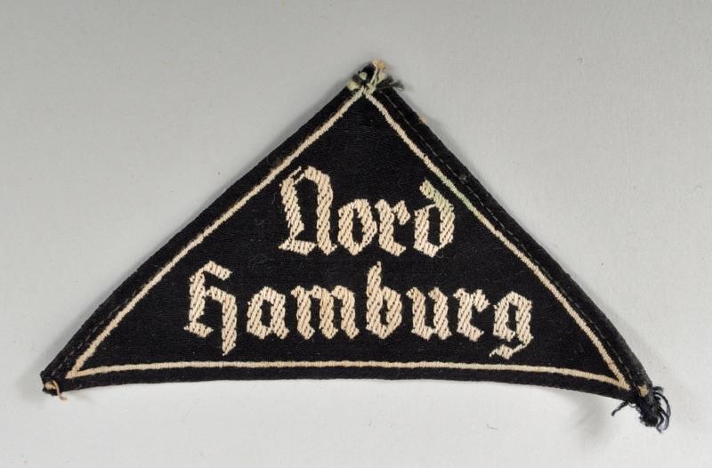 GERMAN WWII HITLER YOUTH BDM FEMALE SECTION DISTRICT TRIANGLE.