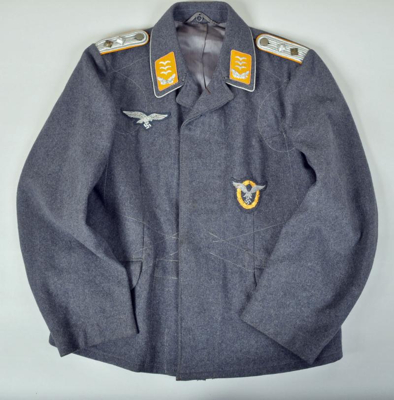 GERMAN WWII LUFTWAFFE FLIEGERBLUSE, OFFICER WORN.