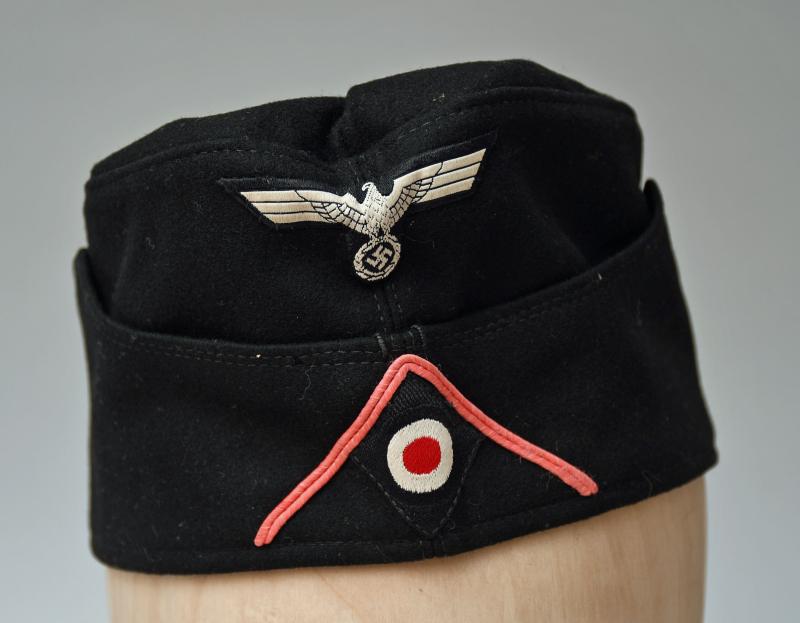 GERMAN WWII ARMY BLACK PANZER OVERSEAS CAP.