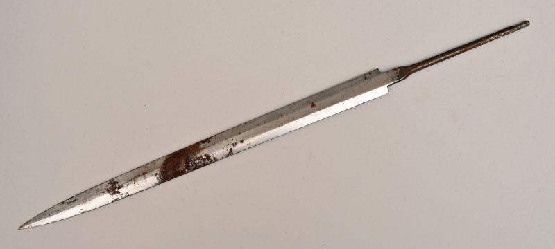 GERMAN WWII LUFTWAFFE OR ARMY OFFICERS BLADE.