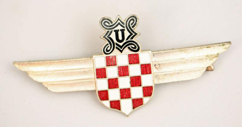 GERMAN WWII CROAT AIR FORCE LEGION BADGE WITH ENAMELLED SHIELD.