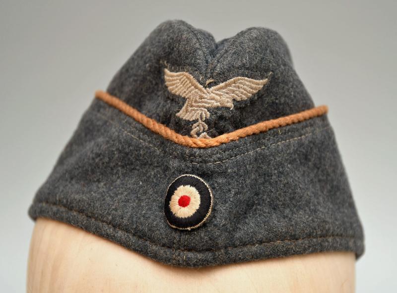 GERMAN WWII LUFTWAFFE SIGNALS OVERSEAS CAP.