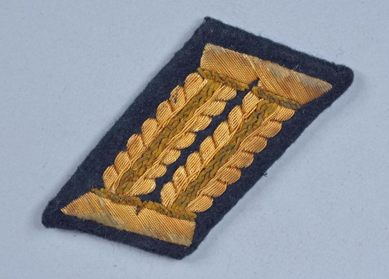 GERMAN WWII ADMINISTRATION OFFICIAL'S COLLAR PATCH