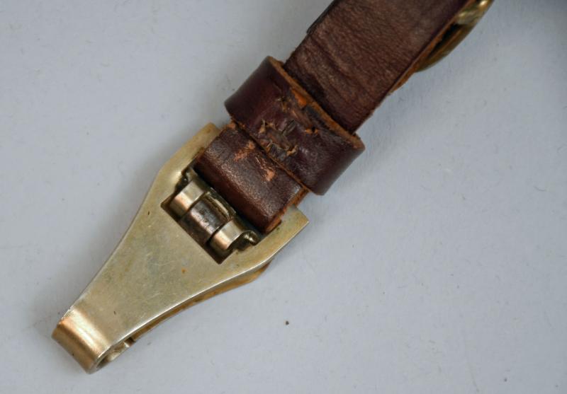 Regimentals | GERMAN WWII SA MODEL 33 MANS DAGGER HANGER STRAP.