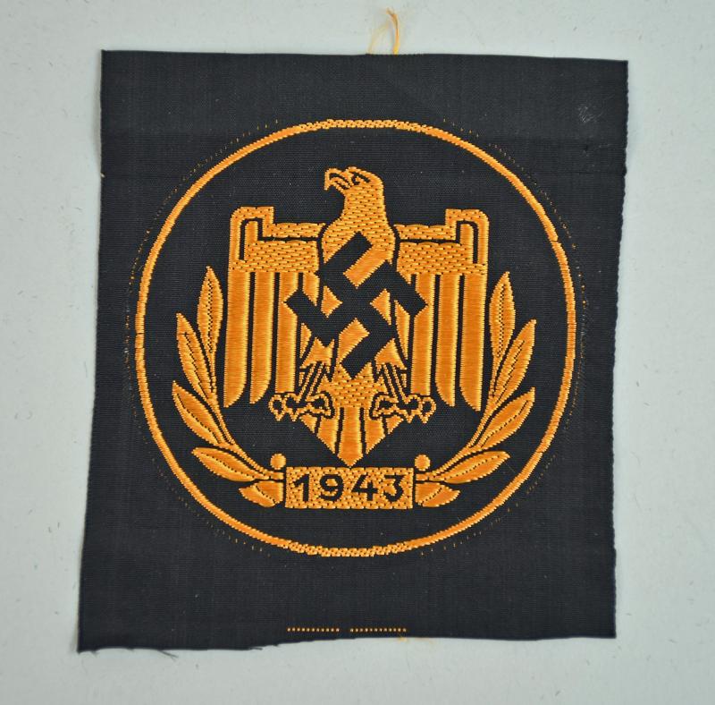 GERMAN WWII THIRD REICH SPORTS ORGANISATION NSRL ACHIEVEMENT BADGE FOR 1943.