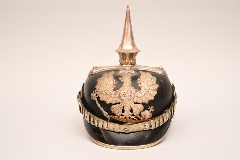 PRUSSIAN MILITARY OFFICIAL POSSIBLY VETERINARY DEPARTMENT PICKELHAUBE.