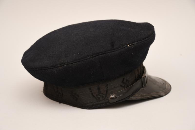 Regimentals | GERMAN WWII VETERANS VISOR CAP.