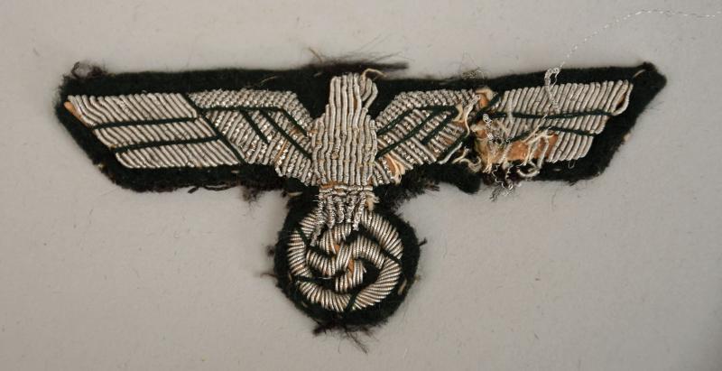GERMAN WWII ARMY OFFICERS BREAST EAGLE.