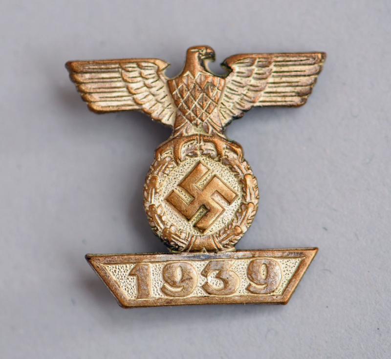 GERMAN WWII 1939 2ND CLASS BAR TO THE IRON CROSS OF WWI.