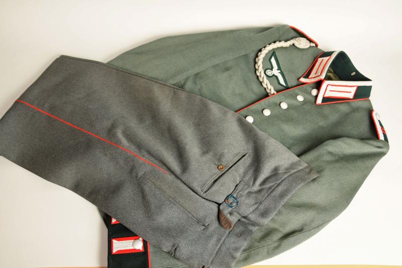 GERMAN WWII ARMY ARTILLERY NCO PARADE UNIFORM.