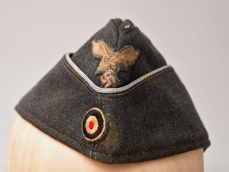 GERMAN WWII LUFTWAFFE OFFICERS OVERSEAS CAP.