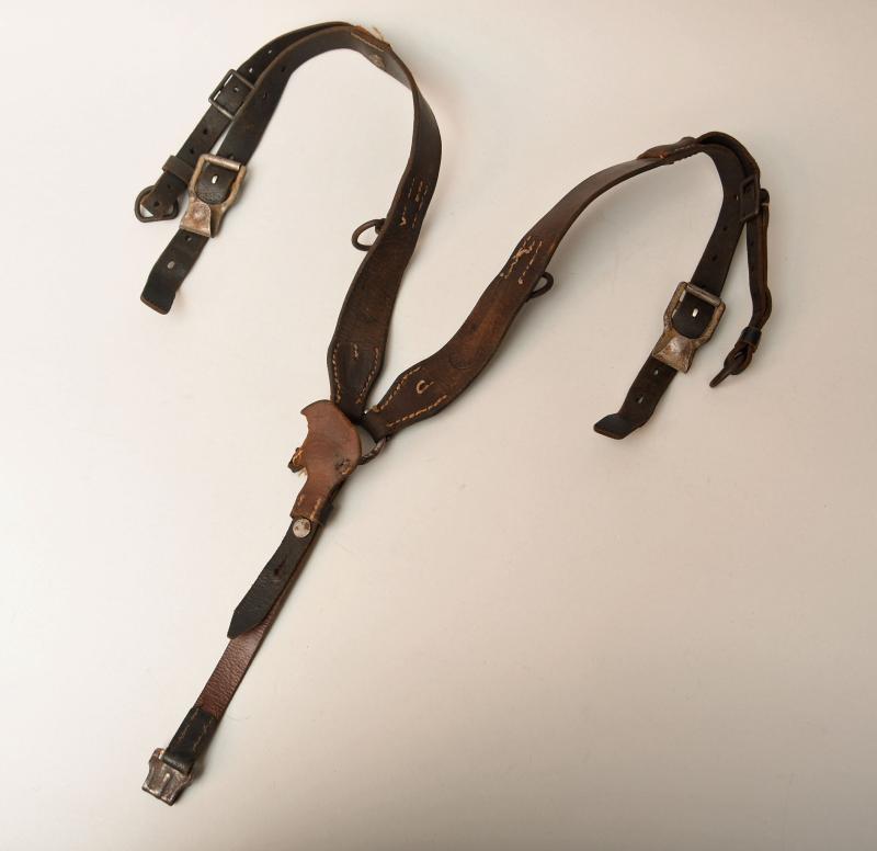 Regimentals | GERMAN WWII COMBAT Y STRAPS.