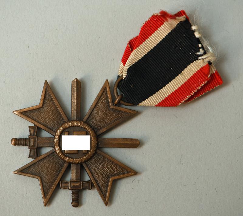 GERMAN WWII WAR SERVICE CROSS 2ND CLASS WITH SWORDS, MINT.