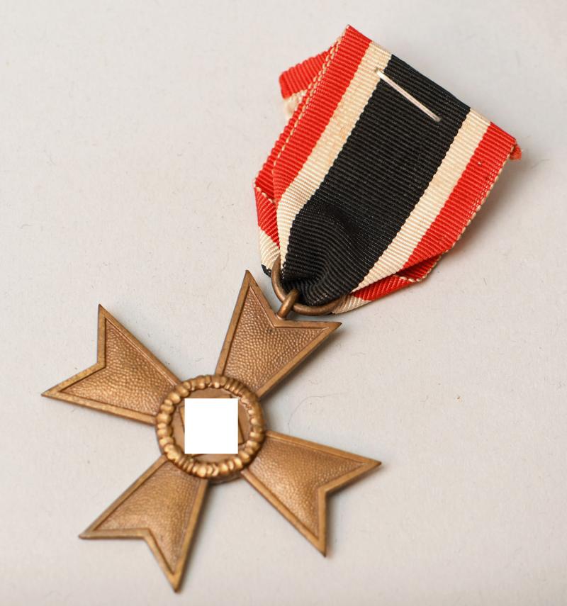 GERMAN WWII WAR SERVICE CROSS 2ND CLASS WITHOUT SWORDS.