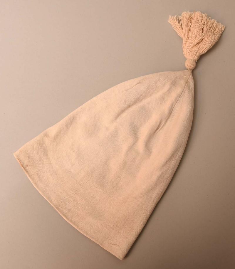FRENCH WWI SOLDIERS SLEEPING CAP.