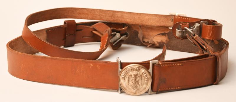 GERMAN WWII HITLER YOUTH LEADERS WAIST BELT AND CROSS STRAP RIG.