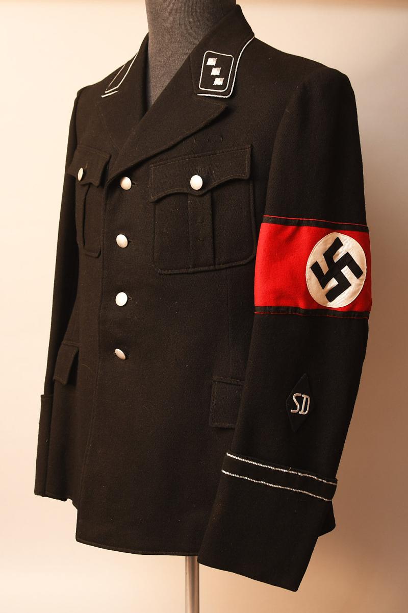 GERMAN WWII ALLGEMEINE SS SD UNTERSTURMFUHRER’S TUNIC.