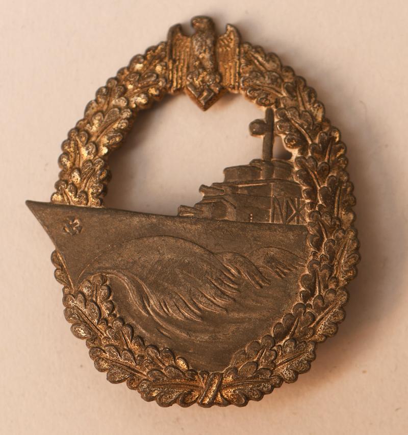 GERMAN WWII KRIEGSMARINE DESTROYER BADGE.