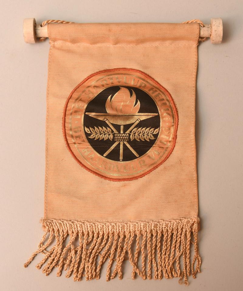 DUTCH- GERMAN WWII WOMANS ORGANISATION PENNANT.